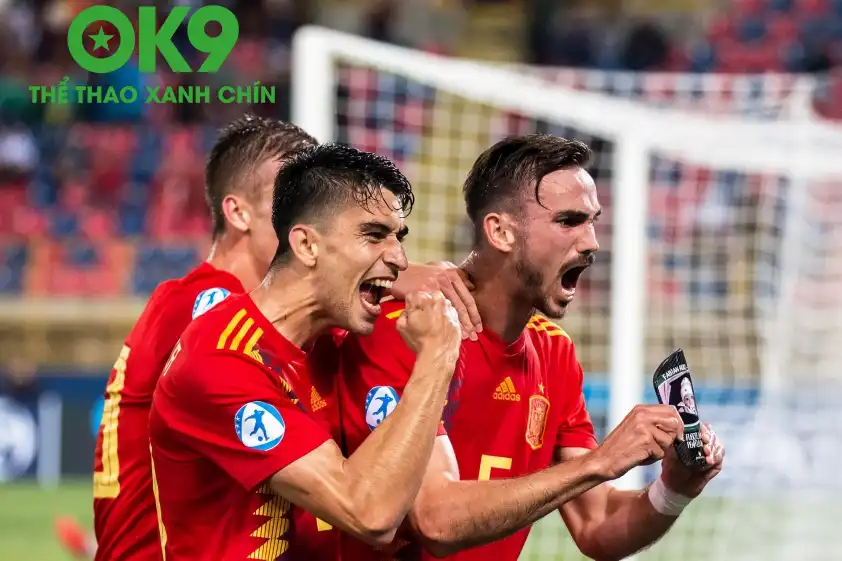 U21 Tây Ban Nha đang thể hiện phong độ hủy diệt với hàng công ghi trung bình hơn 3 bàn mỗi trận U21 Tây Ban Nha đang thể hiện phong độ hủy diệt với hàng công ghi trung bình hơn 3 bàn mỗi trận