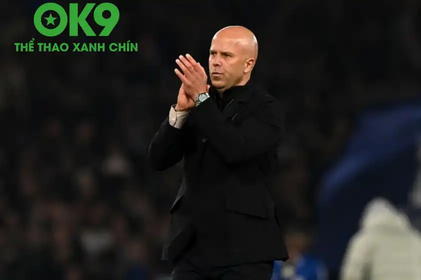 HLV Arne Slot bảo vệ Salah giữa chỉ trích vì phung phí cơ hội (Ảnh: Evening Standard). HLV Arne Slot bảo vệ Salah giữa chỉ trích vì phung phí cơ hội (Ảnh: Evening Standard).